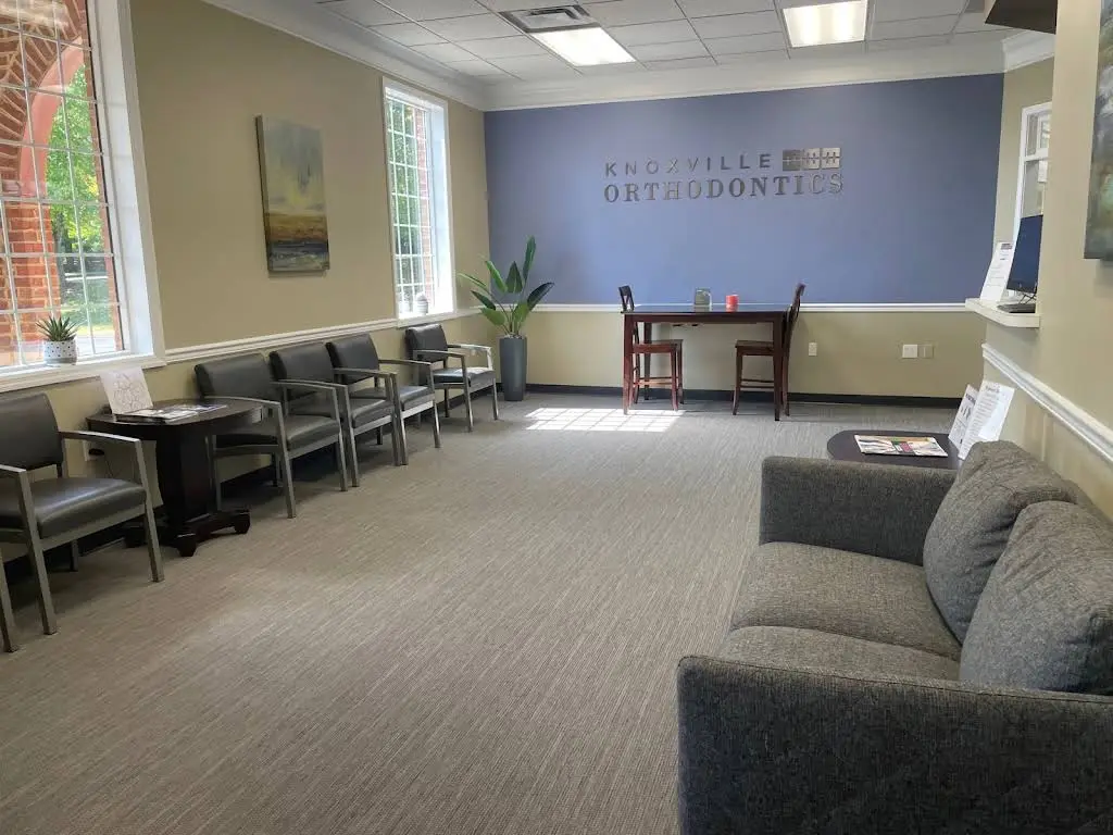 Knoxville Orthodontics - Dr. Kristin Knierim & Dr. Eric Hatten