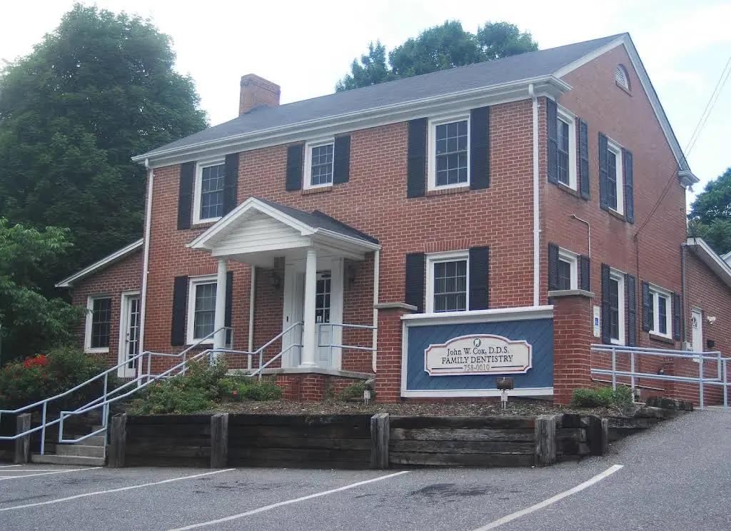 John W. Cox, DDS / Carolina Dentistry