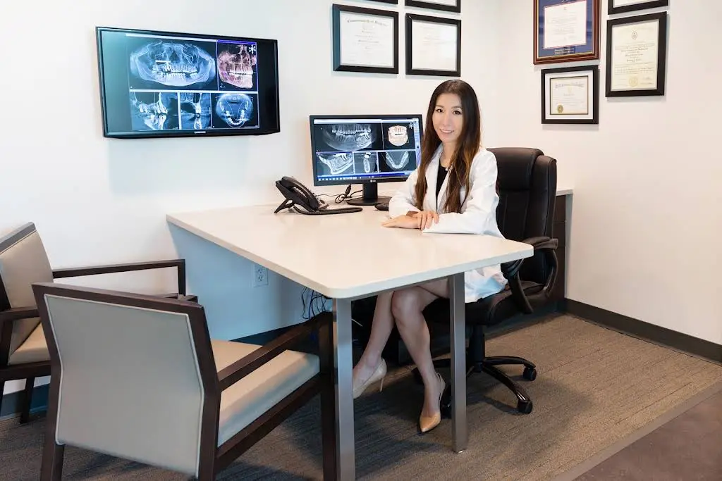 Advanced Implants & Periodontics; Dr. Melanie Towe PA