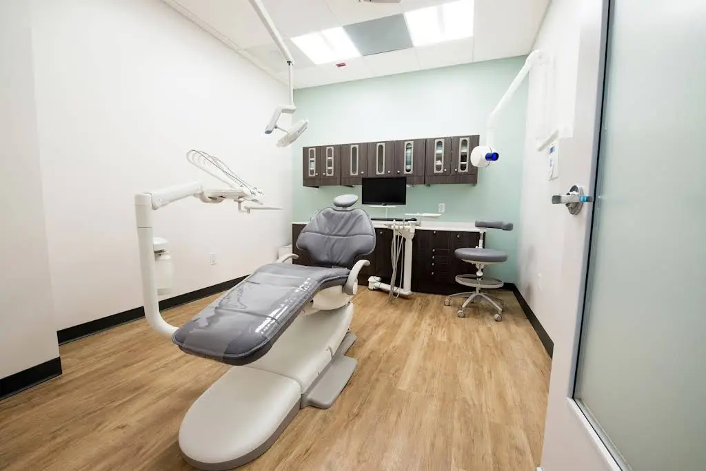 Advanced Implants & Periodontics; Dr. Melanie Towe PA