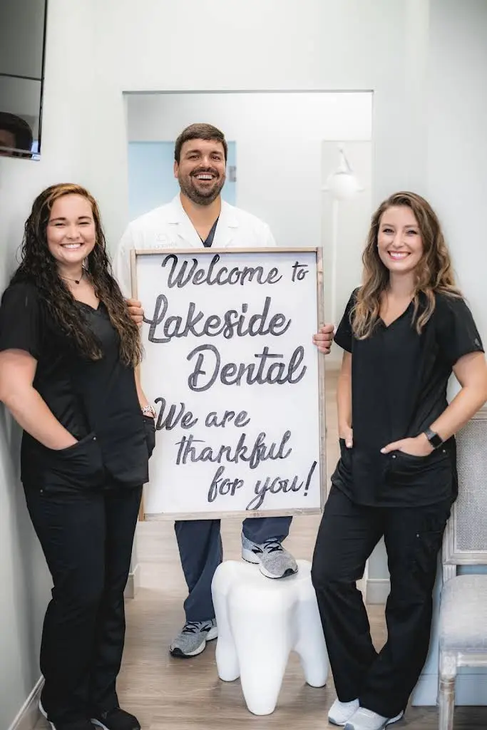 Lakeside Dental