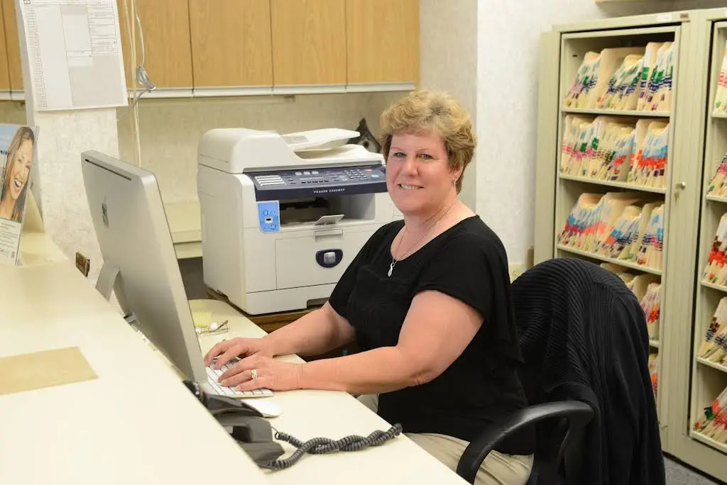 William J Hall DDS, PA