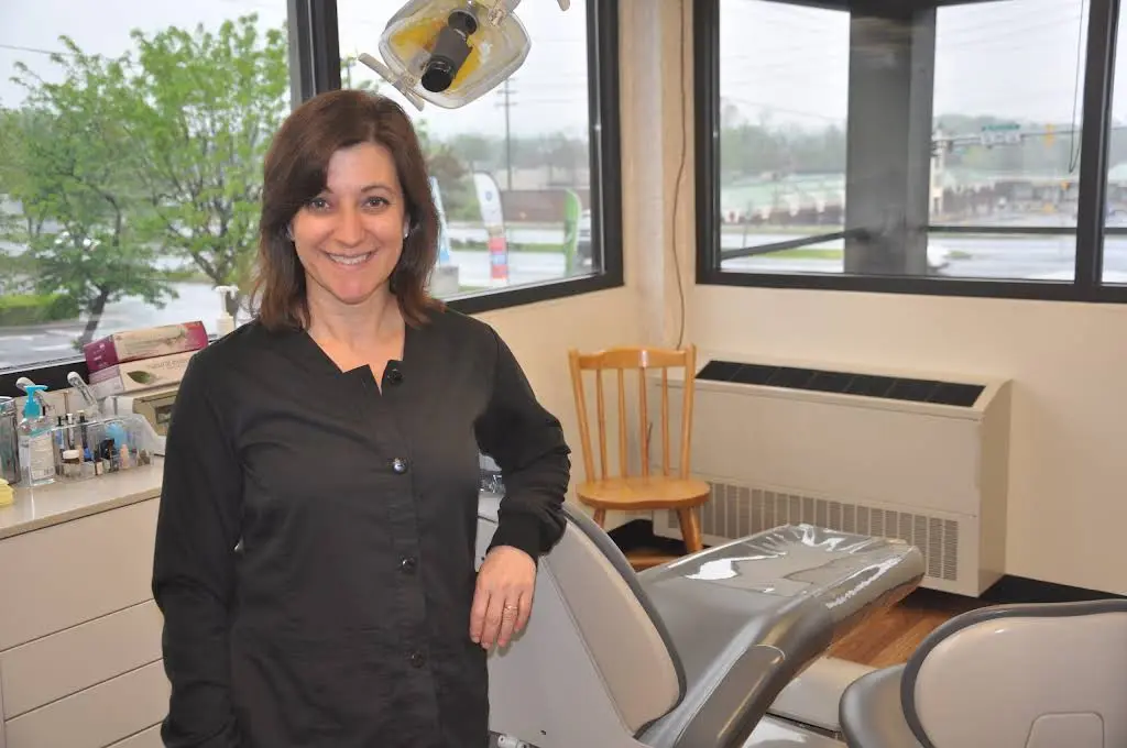 William J Hall DDS, PA
