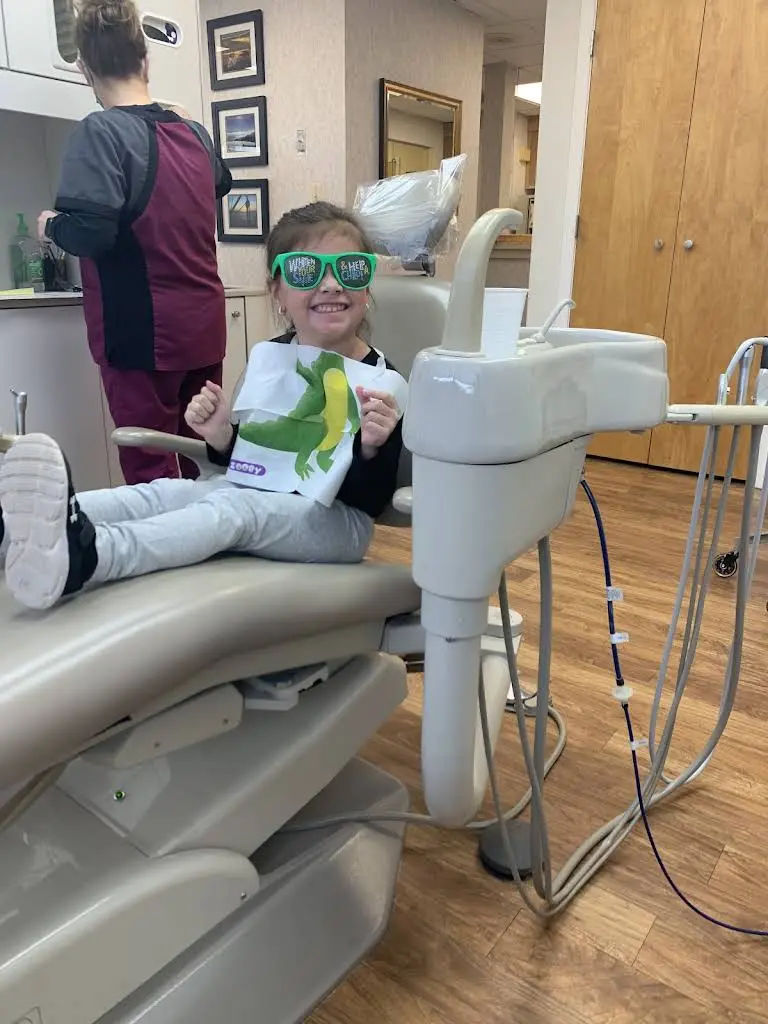 William J Hall DDS, PA