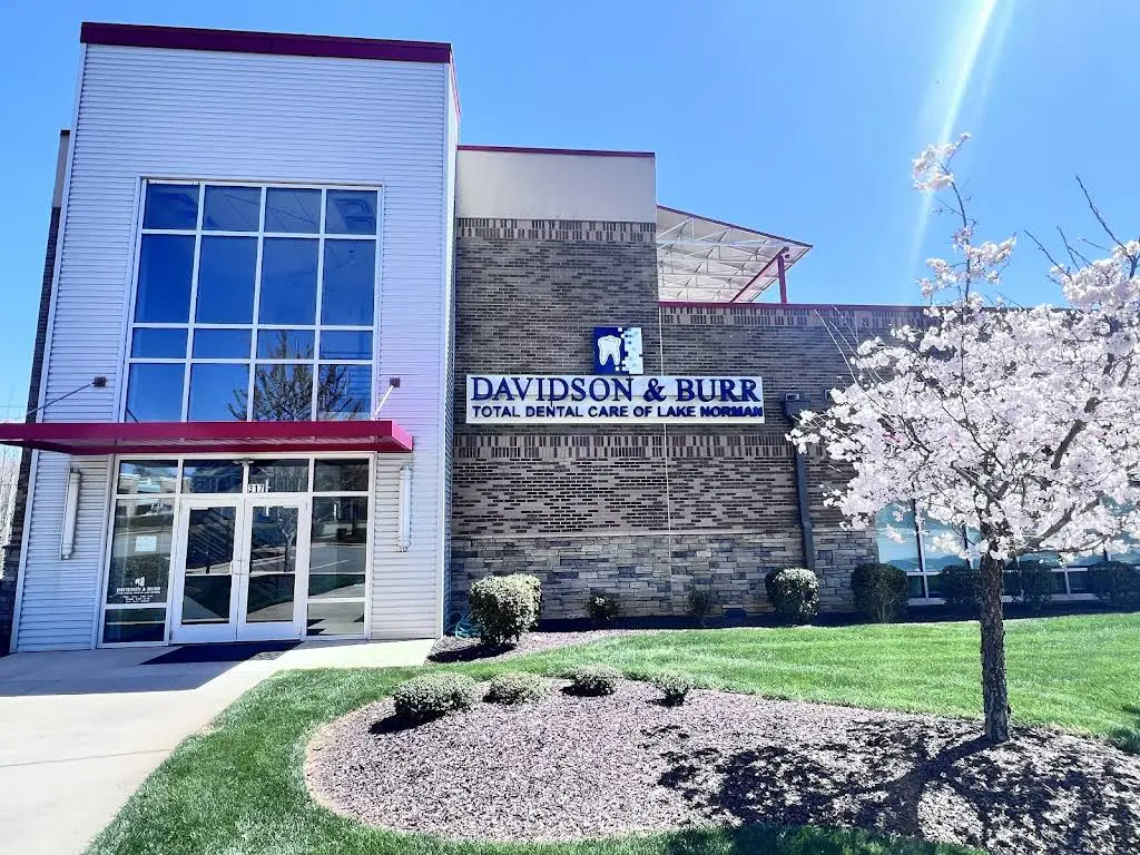 Davidson & Burr: Total Dental Care of Lake Norman