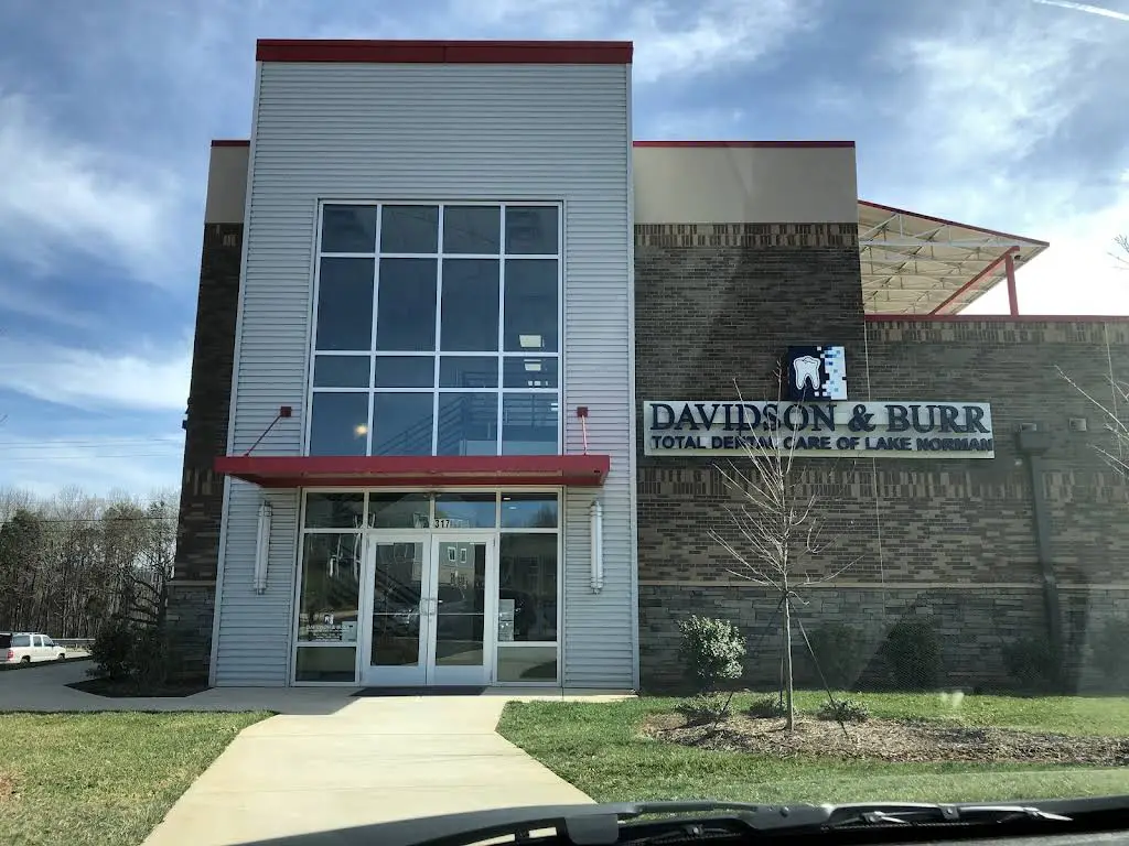 Davidson & Burr: Total Dental Care of Lake Norman