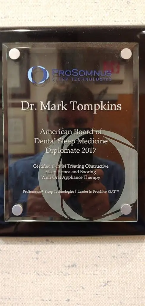 Dr. Mark P. Tompkins / Lake Norman Smile
