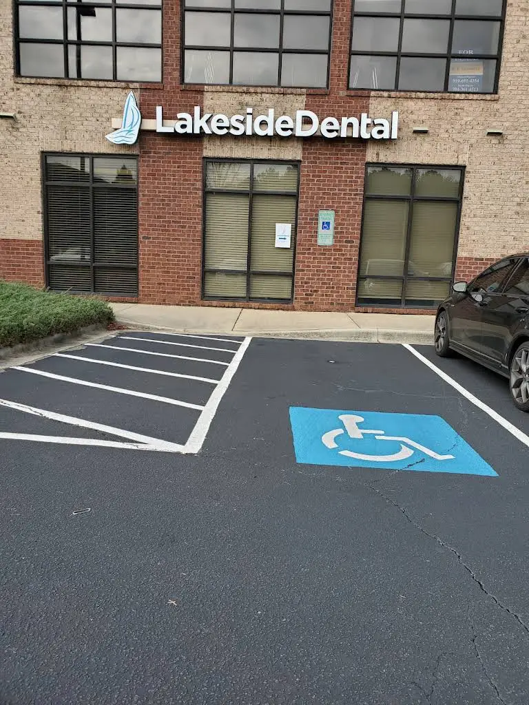 Lakeside Dental