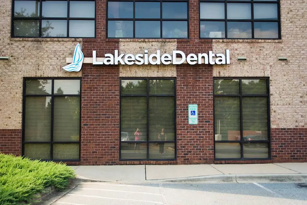 Lakeside Dental