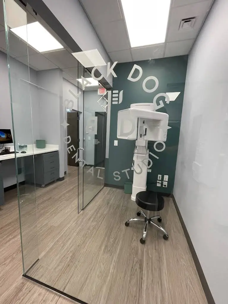 Black Dog Dental Studio