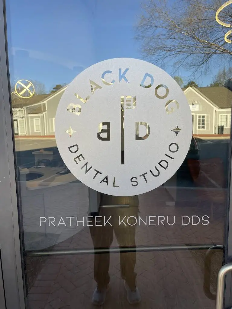 Black Dog Dental Studio