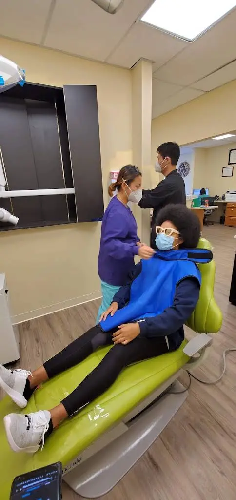 Broad Smile Dentistry