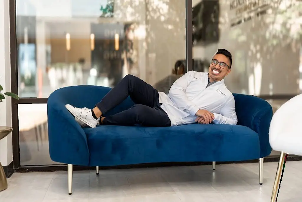V Dental Health & Aesthetics
