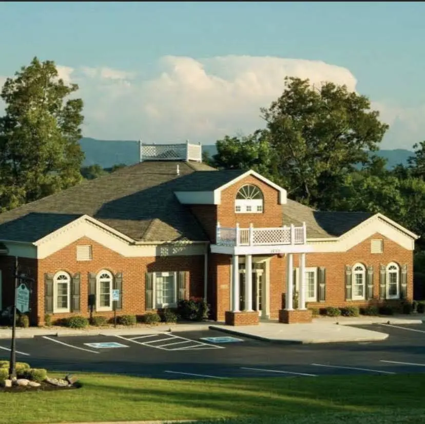 Crestview Dental Care / Tommy Spears DDS