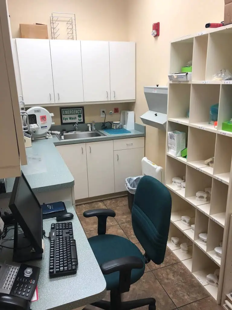 Harlow Dental at 7th Street