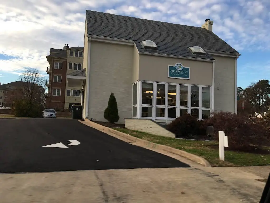 Gardner & La Rochelle Orthodontics