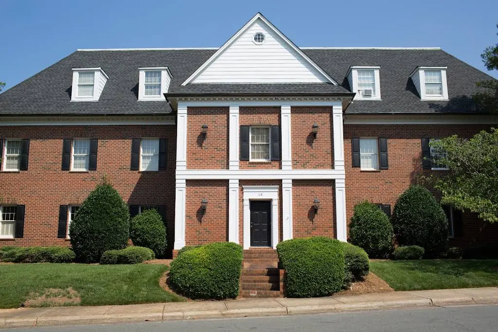 Lavalliere Dentistry