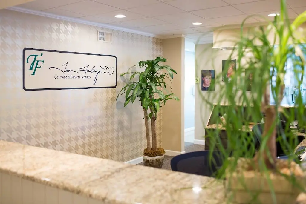 Lavalliere Dentistry