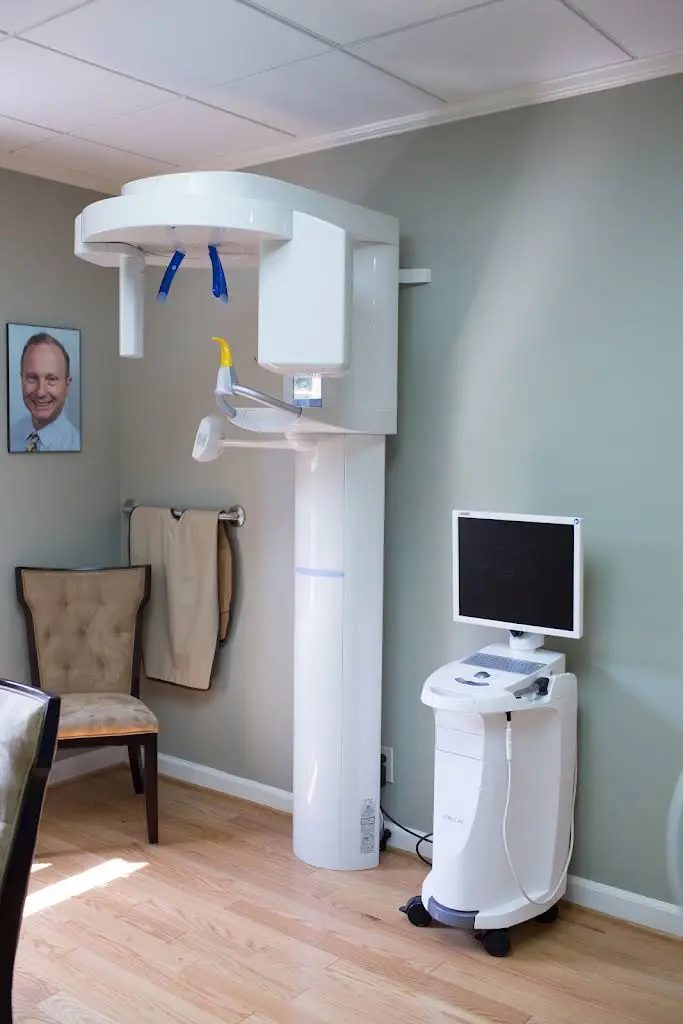 Lavalliere Dentistry
