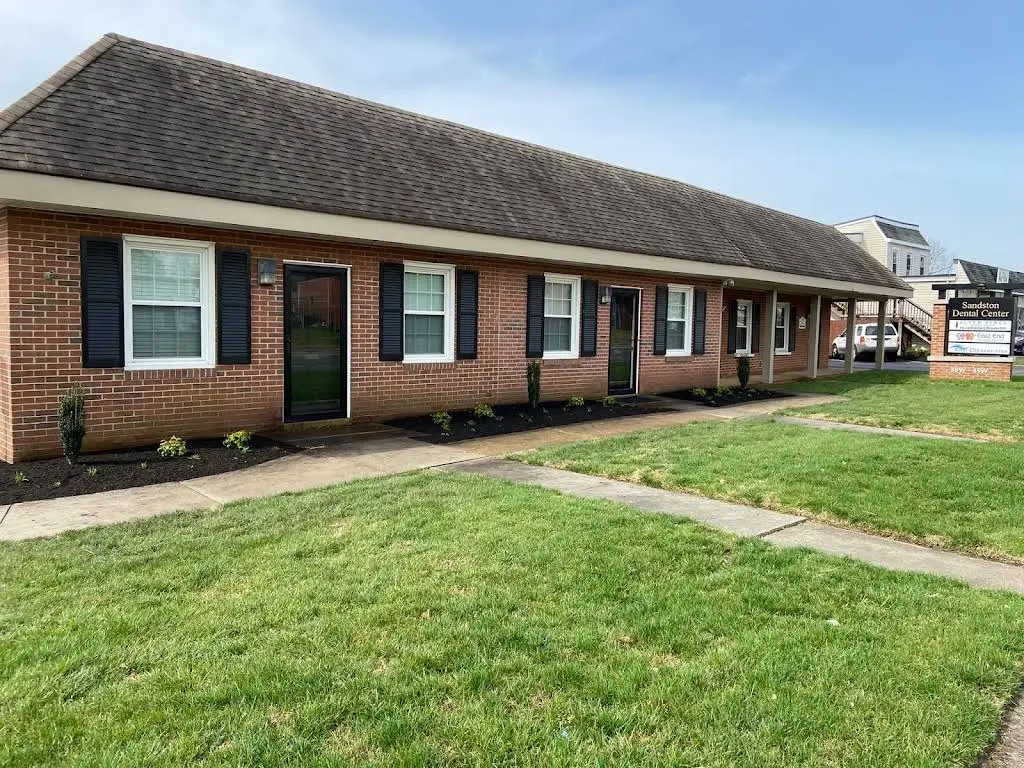 Seven Pines Dental Group White Oak