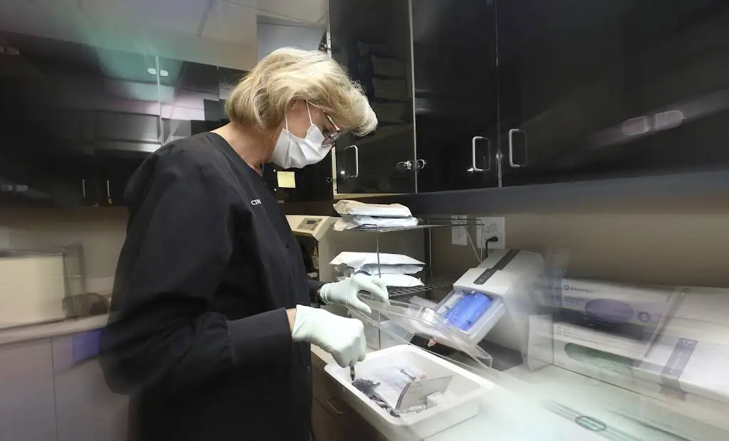 Carmel Professional Dentistry by Carolyn Crowley Correll, DDS