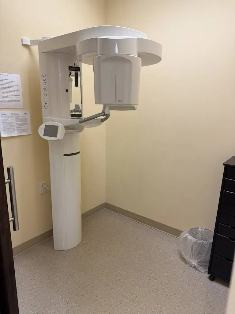 Himi Saxena, DDS, PA