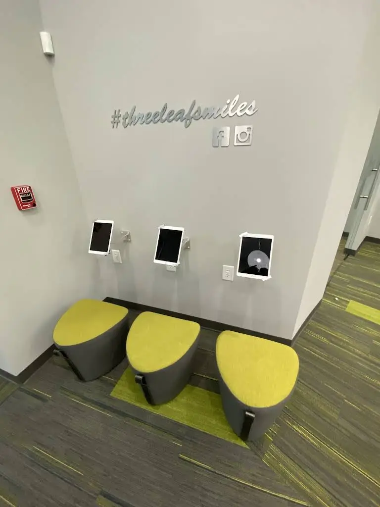 Three Leaf Orthodontics