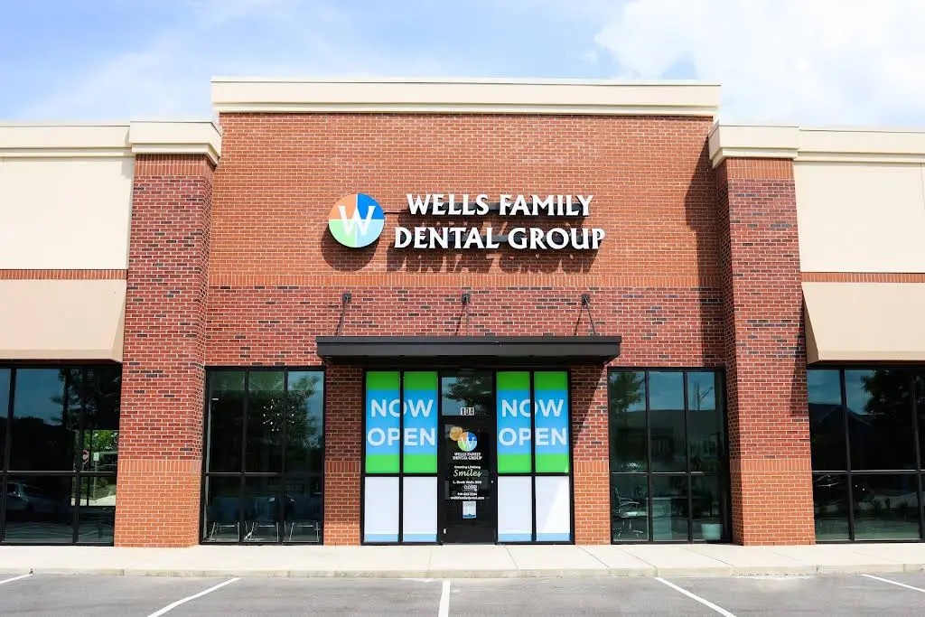 Wells Family Dental Group - Gateway Commons