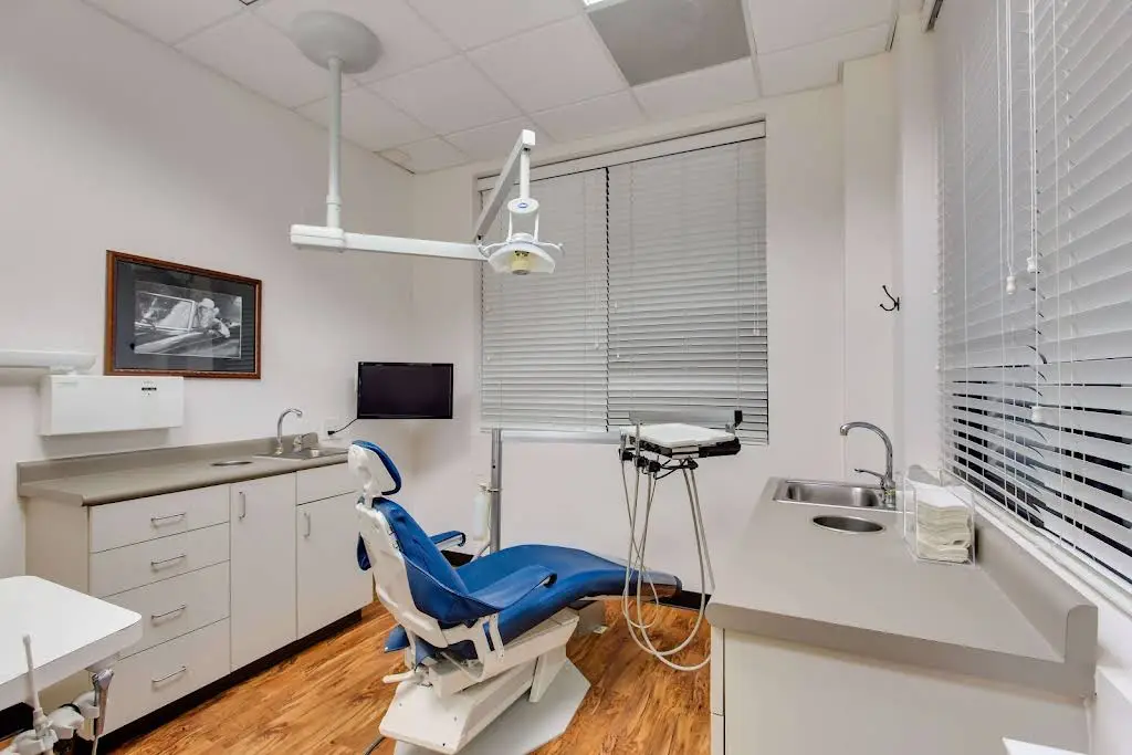 Lane & Associates Family Dentistry - Raleigh Neuse