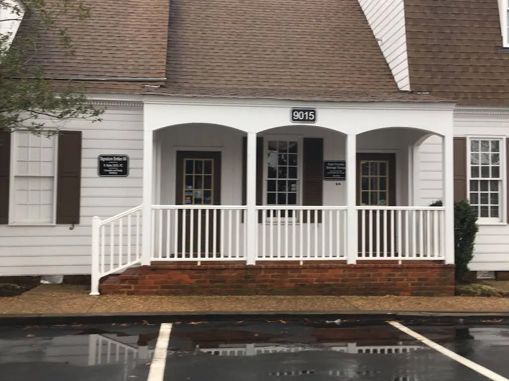 Signature Smiles VA - K. Hyder, DDS - Professional dental clinic exterior with modern facilities