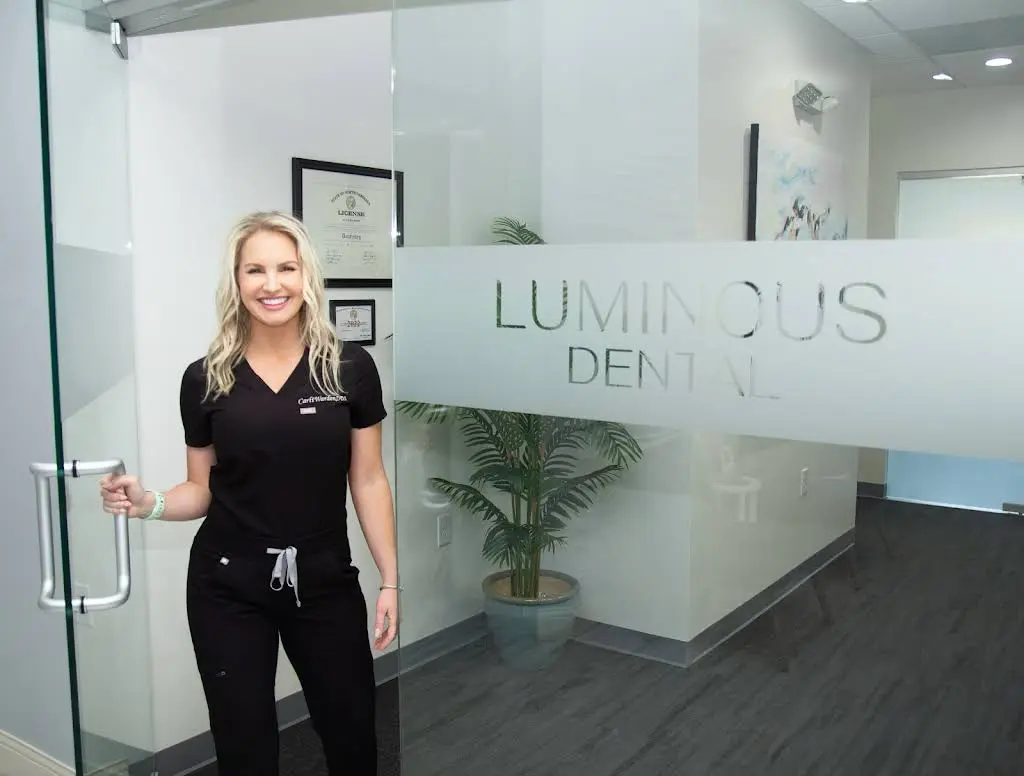 Luminous Dental