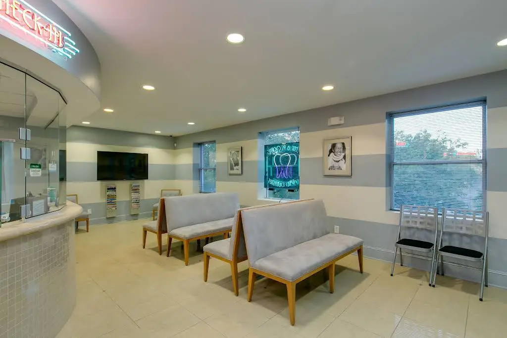 Lane & Associates Family Dentistry - Durham Broad Street