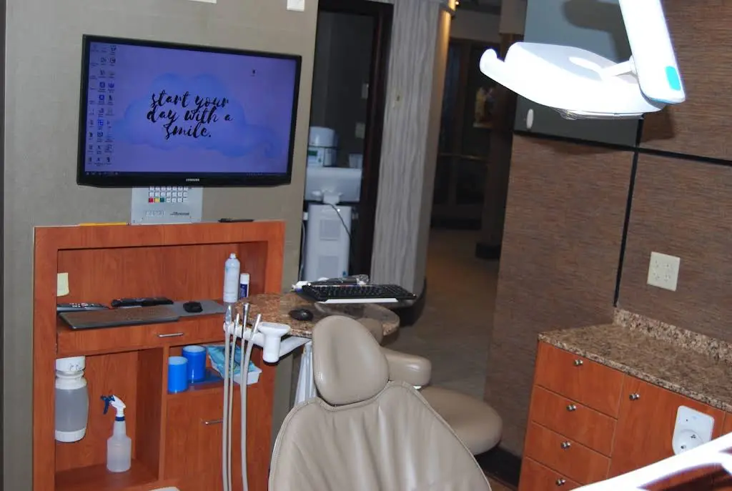 Shirley & Ditty Family and Cosmetic Dentistry