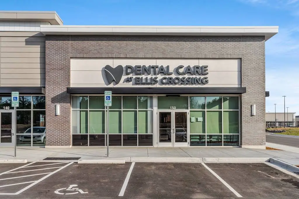Dental Care at Ellis Crossing