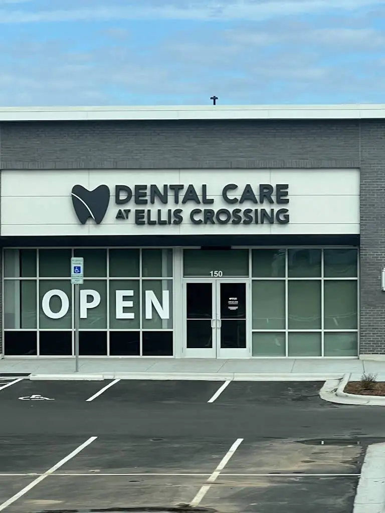Dental Care at Ellis Crossing
