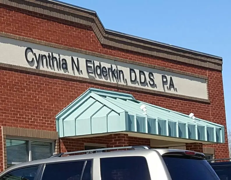 Stonehenge Family & Cosmetic Dentistry: Cynthia Elderkin, DDS