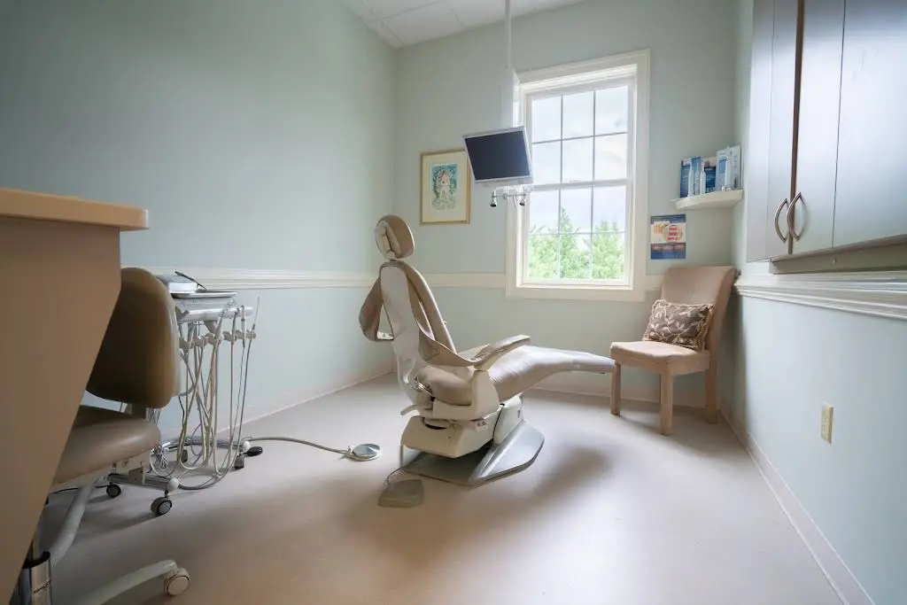 White Cosmetic & Family Dentistry