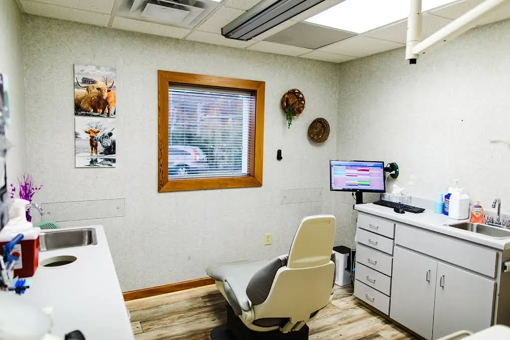 Henritze Dental Group - Collinsville