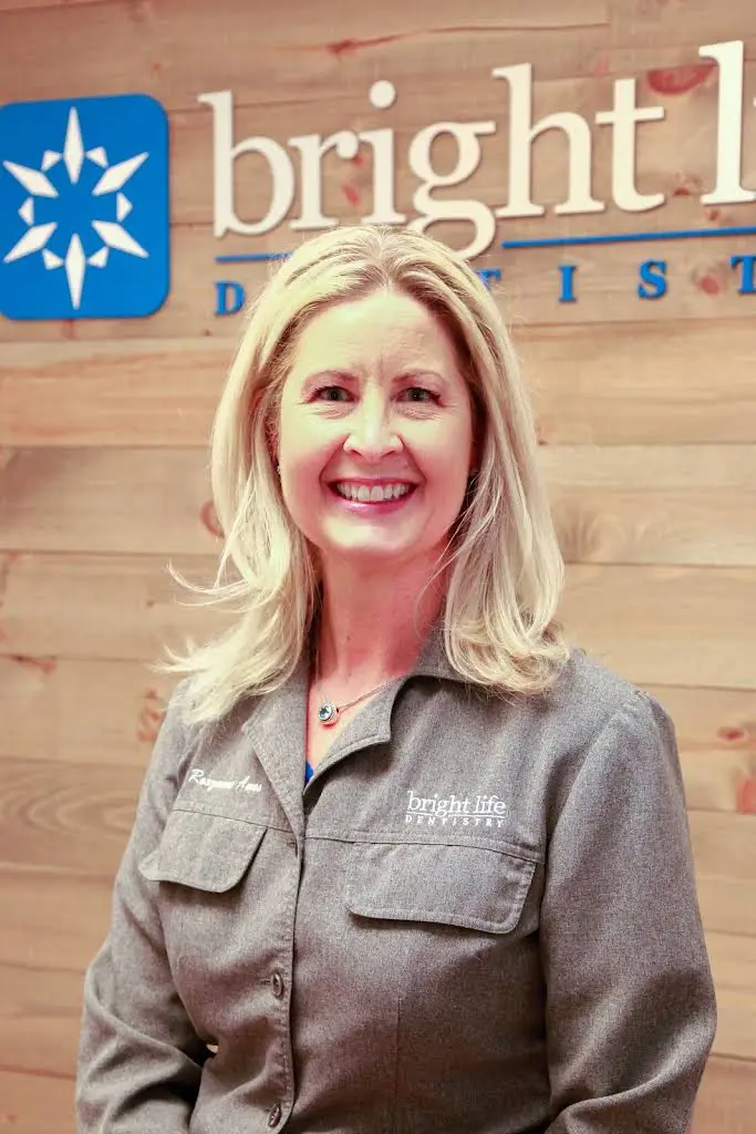 Bright Life Dentistry: Roxzanne J. Amos, DMD