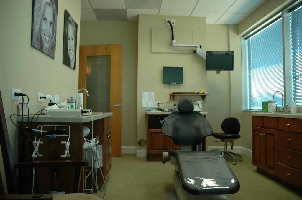 Hampton Roads Center for Cosmetic Dentistry