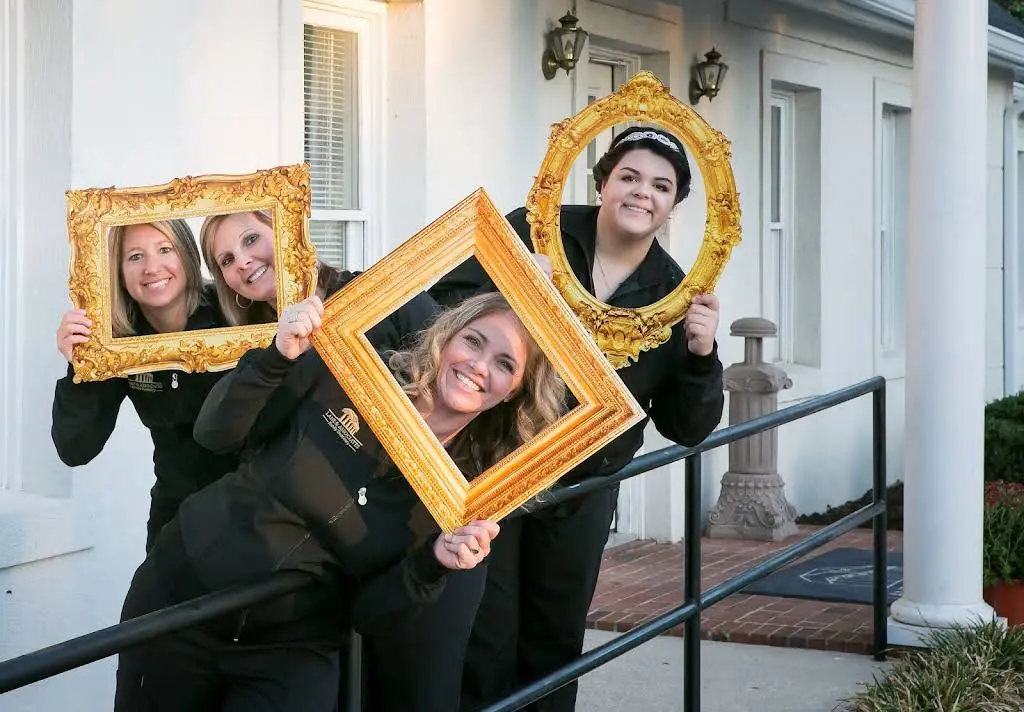 Lane & Associates Family Dentistry - Erwin