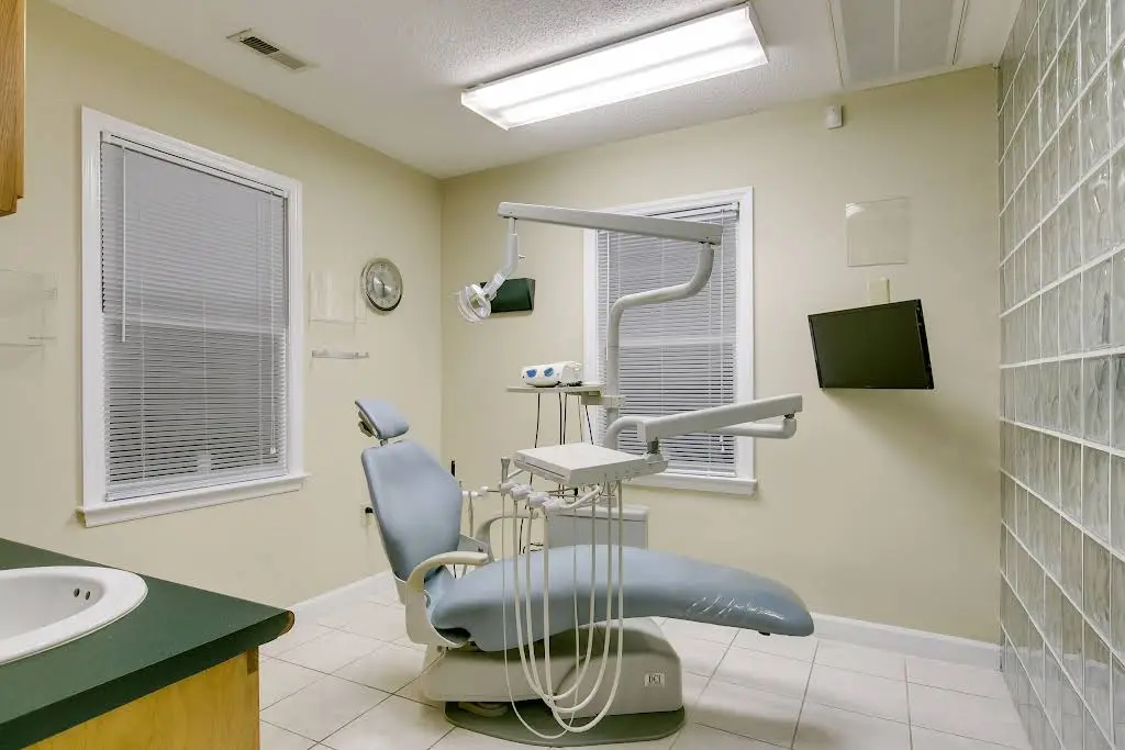 Lane & Associates Family Dentistry - Erwin