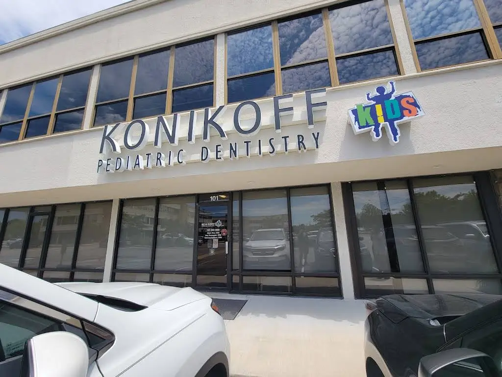 Konikoff Kids Little Neck