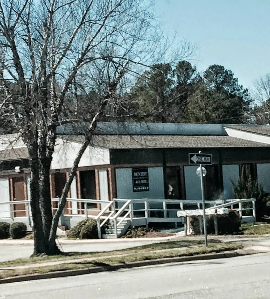Dolenuck Dentistry