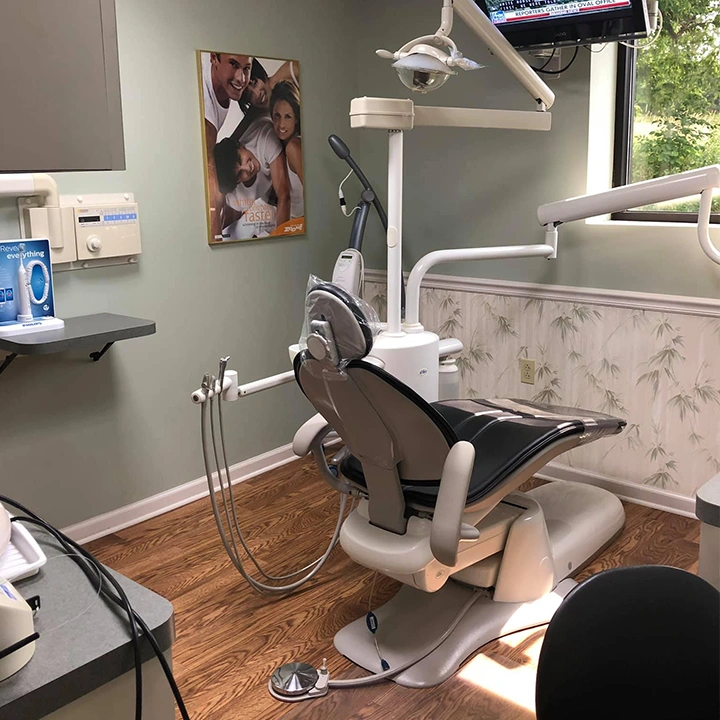 Matthew J. Makuta, D.M.D. Family & Cosmetic Dentistry