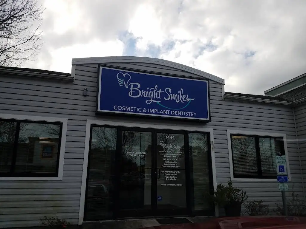 Bright Smiles Cosmetic & Implant Dentistry