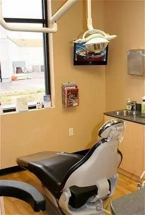 Leibowitz Dentistry: Dr. Lawrence Leibowitz DDS