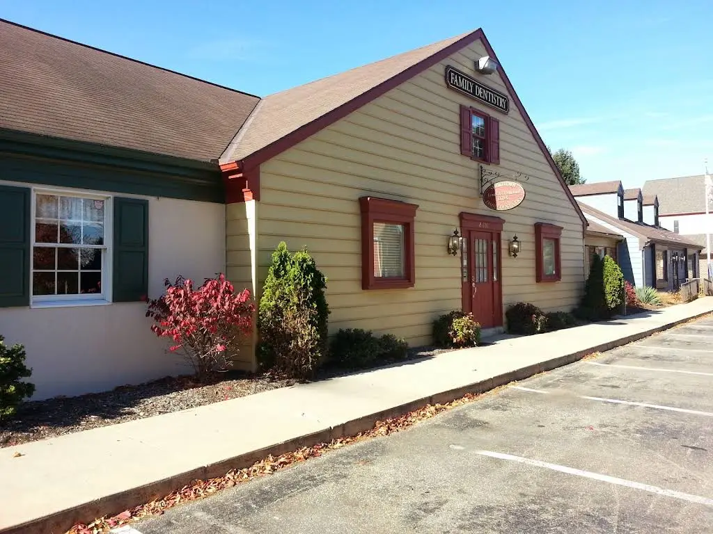 SmokeTown Family Dentistry
