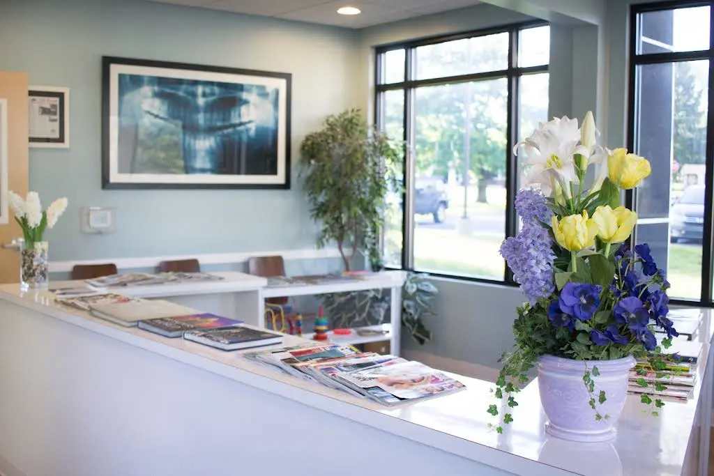 Family Dentist - Dr. Yooson Kim