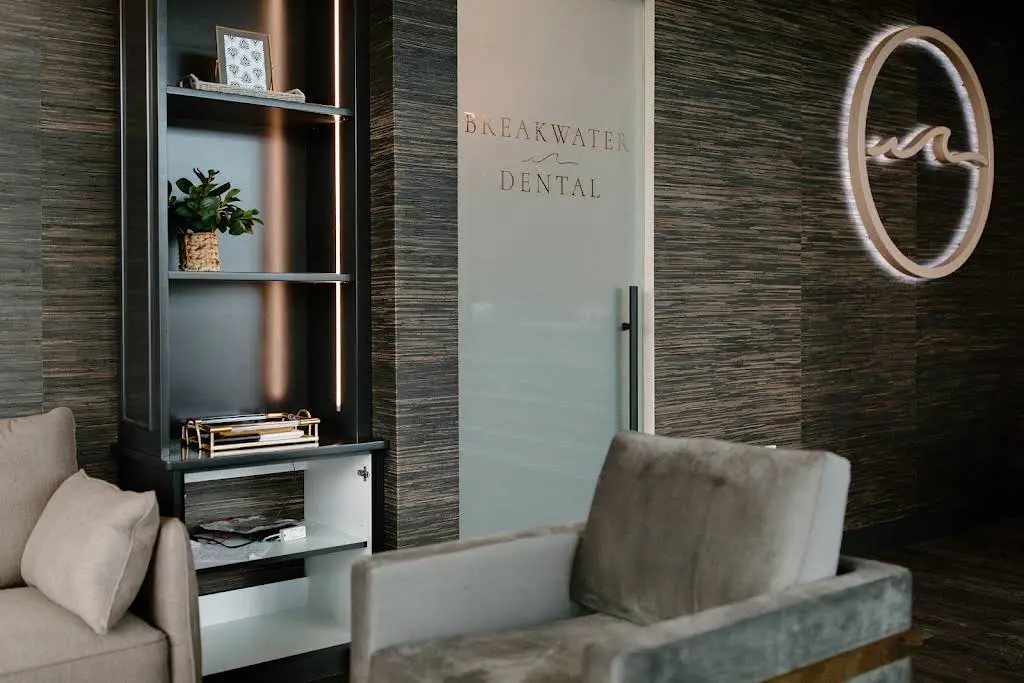 Breakwater Dental